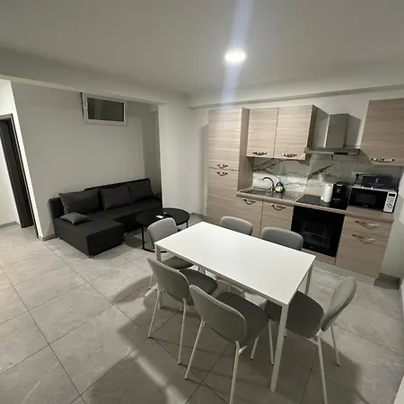 Portea - New 2025 * Izola