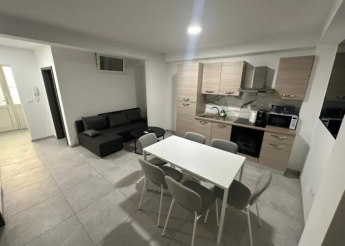 Portea - New 2025 * Izola